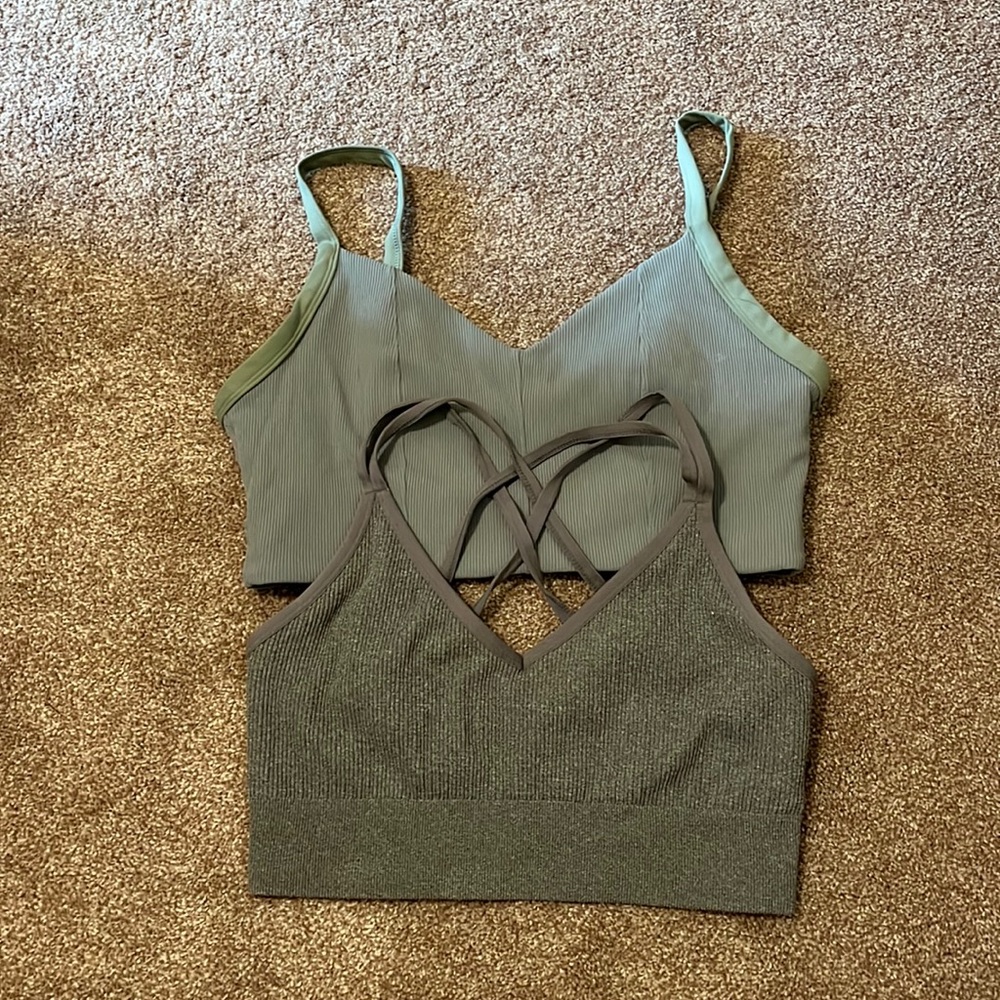 2 AERIE sports tops XL EUC